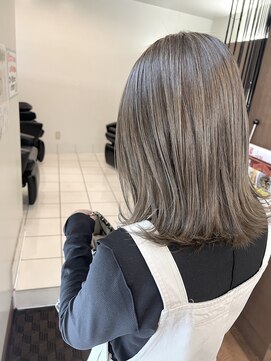 ディーボーイ 下通本店(D-BOY) オリーブベージュ/ハイライト/20代30代40代