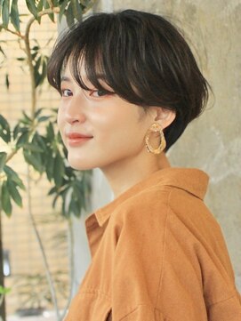 ロビー 表参道(ROBBY) 耳掛けマッシュショート/前髪あり/表参道/30代40代50代