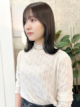 ノエ(noe) 鎖骨ミディアム×オリーブグレージュ