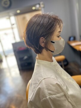 リッツファミリーズ ニコ本原店(RIT FAMILY Z) 大人インナーカラー風ショートボブ