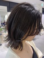 韓国外ハネくびれヘアレイヤーカット顔まわりカット