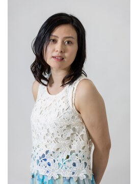 ミューテ 春日部大通り店(Mu-te) ワンカールレイヤー品のいい華やぎ