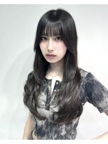 ワン バイ ジエクト(One by The Ect)&nbsp;レイヤーロング似合わせカットフルバング暗髪アッシュブラック