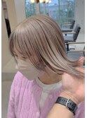 ミルクティーベージュインナーカラーボブケアブリーチハイトーン