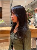 軽めのロングレイヤーカット