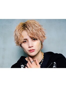 眉まで整えて清潔感×好印象スタイルへ＊経験豊富なスタイリストがご提案します！【刈谷】