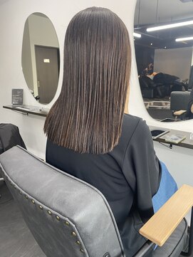 エミタス 柳通り(Emitas.) 【和歌山美容室】髪質改善ストレートでツヤ髪に