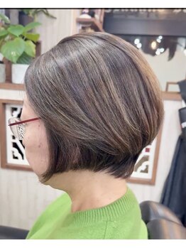 モーイトウキョウ美容室(Mooi Tokyo美容室)の写真/白髪を隠すから活かすカラーへ/白髪ぼかしで伸びても目立たちにくい/ツヤ透明感を叶える大人のグレーカラー