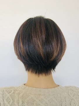 ヘアートープ ウニコ(life and hair design Hair Tope unico) 《Hair Tope unico》ハイライトショートスタイル