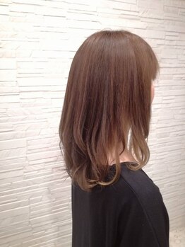 ノーム ヘアデザイン(noaM hair design)の写真/いくつになってもオシャレを楽しみたいというオトナ女性におすすめ☆髪の負担を極力減らしカラーが叶う―☆