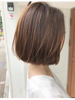 インビテーション(invitation)&nbsp;（invitationお客様スタイル）ナチュラルベージュワンカールボブ