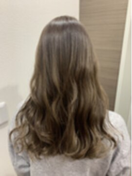 エイト アゲオ 上尾店(EIGHT ageo) ハイライト　ミルクティー＊稲生