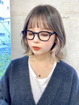 リコバイアフロート(riko by afloat) ぱっつんシースルーバング韓国くびれヘアインナーカラー吉祥寺