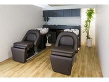 【こだわり×その７】フルフラットのシャンプー台完備！スパニストによる頭皮状態別ヘッドスパで癒しTime＊