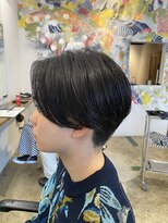 ザデイ カットアンドカルチャーショップ(THE DAY CUT&CULTURE SHOP)&nbsp;ナチュラルセンターパート［メンズカット/センターパート］