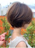 大人かわいい美髪ホワイトグレージュ ネビージュショートボブ