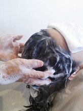 ハーロウ ヘアールーム(Hallow hair room)