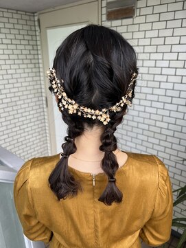 フェリーチェ(Felice) ツインヘア ツイン編みおろし アシンメトリー ヘアセット