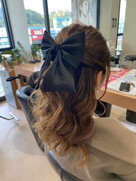 シャンプーボーイ ヒノ(SHAMPOO BOY Hino) ハーフアップアレンジ