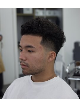 ワンシザース(ONE SCISSORS) 宮古リョータ風パーマ