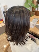 アンクールトレジャー(Un Coeur Treser)&nbsp;レイヤーカット、ハイライト