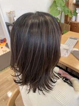 アンクールトレジャー(Un Coeur Treser) レイヤーカット、ハイライト