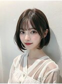 大人かわいい暗髪艶感ヨシンモリくびれミディアム