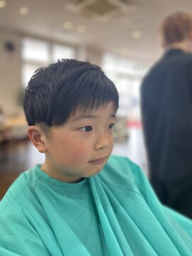 ケイズプラス(K's PLUS) 前髪アシメなマッシュ