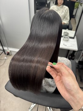 シンシア ドゥエ 新宿(CYNTHIA DUE) 【CYNTHIA/MAKOTO】髪質改善/ブルーブラック/ダークグレージュ