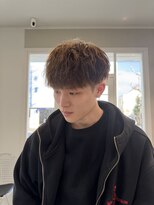 ダイアモンドリリー(Diamond Lily) MEN’S HAIR/サーフカール/刈り上げセンターパート/一宮