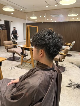 ビスポーク(BESPOKE) ツイスト強めツイストスパイラルパーマ