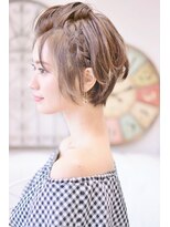 メイズ(MAZE)&nbsp;【メイズ東中野・鍛原志行】ショートのポンパドールアレンジ