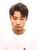 ツイストスパイラルパーマ黒髪ツーブロック73アップバング