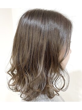 ブレス 芦屋店(brace) フォギーベージュ