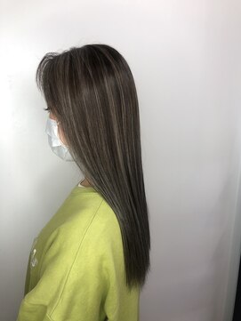 モノ アンド イニ(Mono & inni) ハイライト