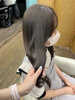 リーホリエ(Lee Horie)&nbsp;【Rie】ブリーチなしグレージュカラー