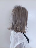 大人かわいい外ハネホワイトグレージュ♪