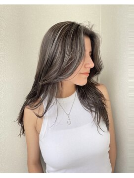 ノラギンザユー(NORA GINZA/U) 筋感のある細めハイライト外国人風オフィスで浮かないハイライト