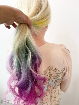 ラフ 原宿(L.a.a.g.f harajuku) ユニコーン レインボー グラデーションカラー ハイトーン＠原宿