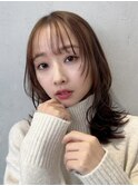 顔周りレイヤーカットくびれヘアミルクティーベージュカラー