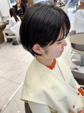 アッシュ 下北沢店(Ash) やわらか宿毛の黒髪ショート
