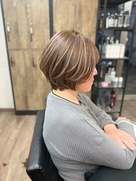 ヴィフ 大船(VIF) バレイヤージュ/ハイライト/ダブルカラー/ケアブリーチ/ボブ