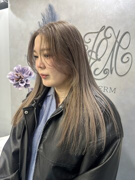 ジュエム(jouerm) ミルクティーカラー