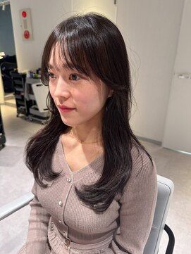 アム(amu) 韓国ヘア/レイヤーカット/前髪カット/ロングレイヤー/小顔カット