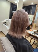 ハイライトカラーミルクティーベージュレイヤーカット