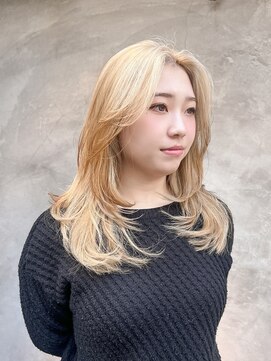 シェル(SHEL+L) ブロンドヘア×layer cut【小林】