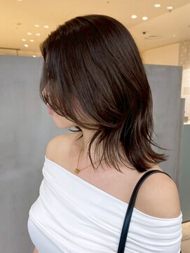 アイティーバイアルバム 松戸店(IT by ALBUM) おくれ毛前髪カットオリーブベージュ顔周りレイヤー_ba558633