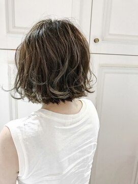 ネオリーブカフ 鶴ヶ峰店(Neolive caff) オーダー率No1 ３Dカラー　ハイライト　ボブ【neolive caff】
