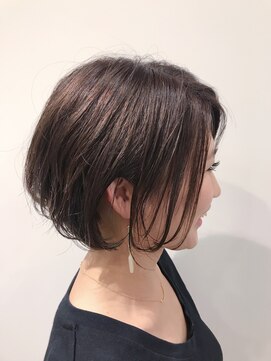 ナイン(9) ◆ナチュラルストレートボブ