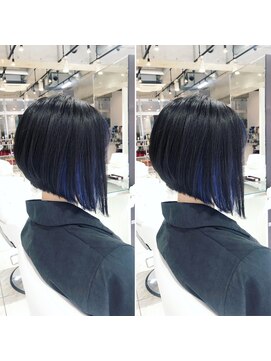 レンジシ オモテサンドウ(RENJISHI omotesando) インナーブルーの超前下がりモードショートボブ!<本橋寛道>